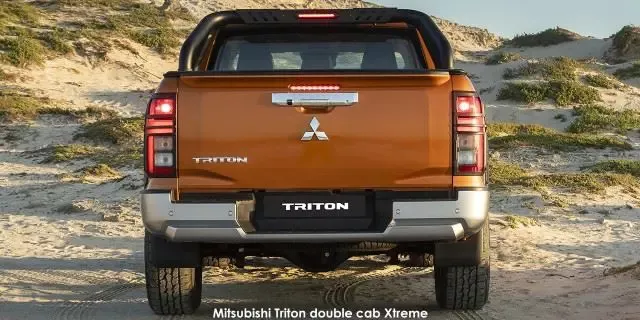 Vehicle Image for 5/8for Mitsubishi Triton 2.4DI-D double cab Xtreme 4x4