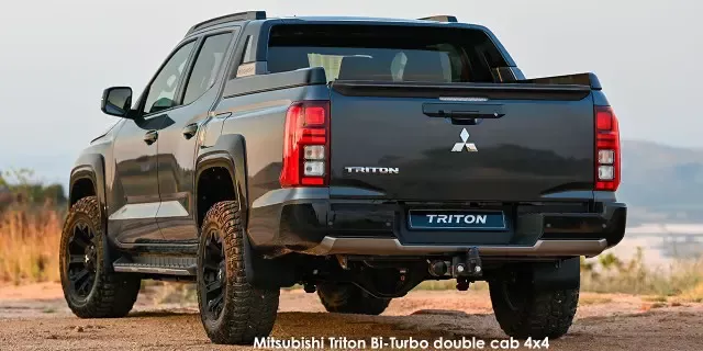 Vehicle Image for 8/10for Mitsubishi Triton 2.4DI-D Bi-Turbo double cab 4x4